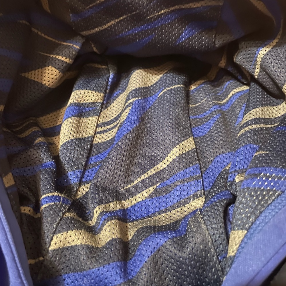 Light Weight Fall Jacket - Picture 4 of 9